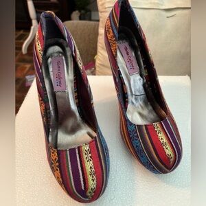 Torta Caliente Stiletto Pumps Mesa Size 8.5M